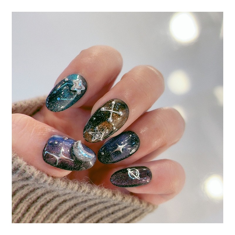 Which planet are you fromHandmade nail tips - Petit Oval