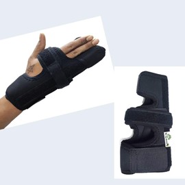 WITSOUL Boxer Finger Splint - Supports Pinky, Ring, Middle Metacarpals and Knuckles - Right or Left Both Hand Adjustable Brace (COLOR BLACK) SMALL