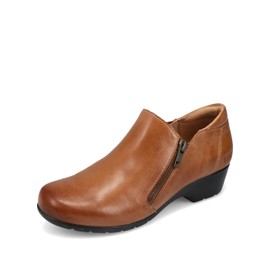 Taos Footwear Women's Daily Ankle Boot Caramel 8.5 (M) US