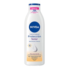 NIVEA Crema Corporal Humectante Protección Solar (220 ml), con Vitamina E y Aloe, Protección UV Fps15, 72 horas de Humectación Profunda para Todo Tipo