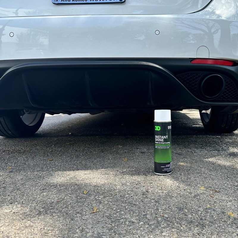 3D Instant Shine Back to Black Exterior Spray Dressing -