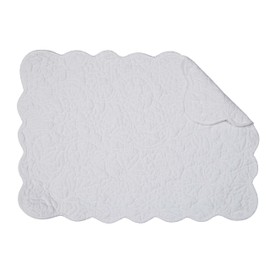 C&F Home Christiana White Reversible Machine Washable Scallop Quilt Placemats Set of 6 19" x 13" White