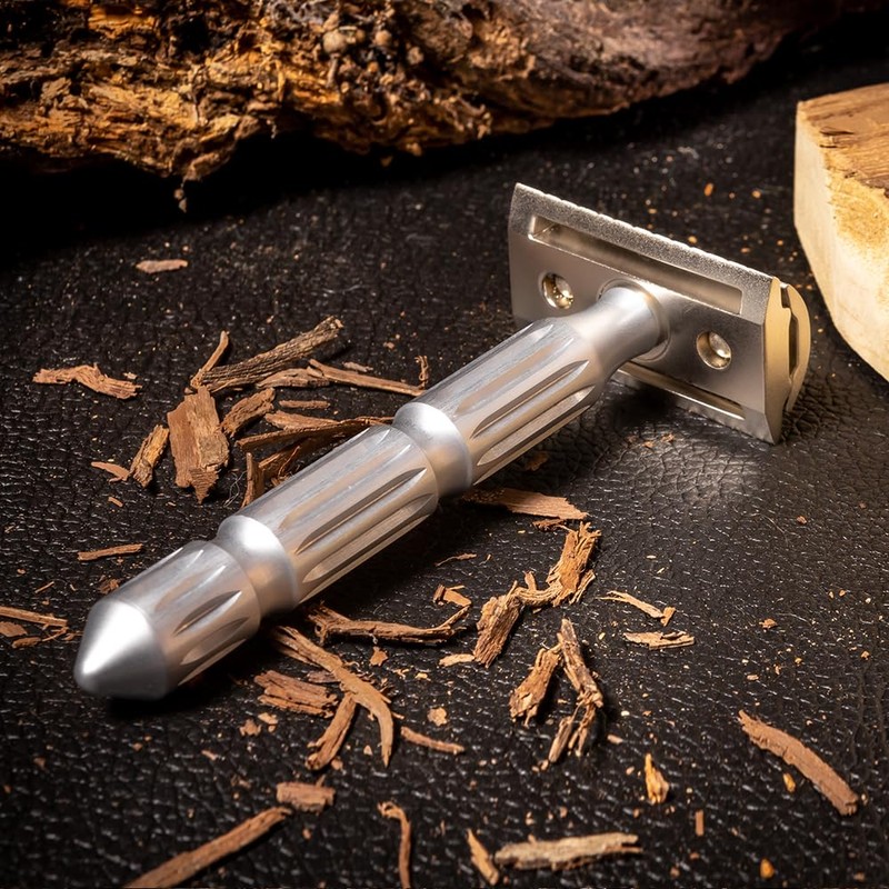 THE GOODFELLAS' SMILE Safety Razor Closed Comb Gladio 150 ml