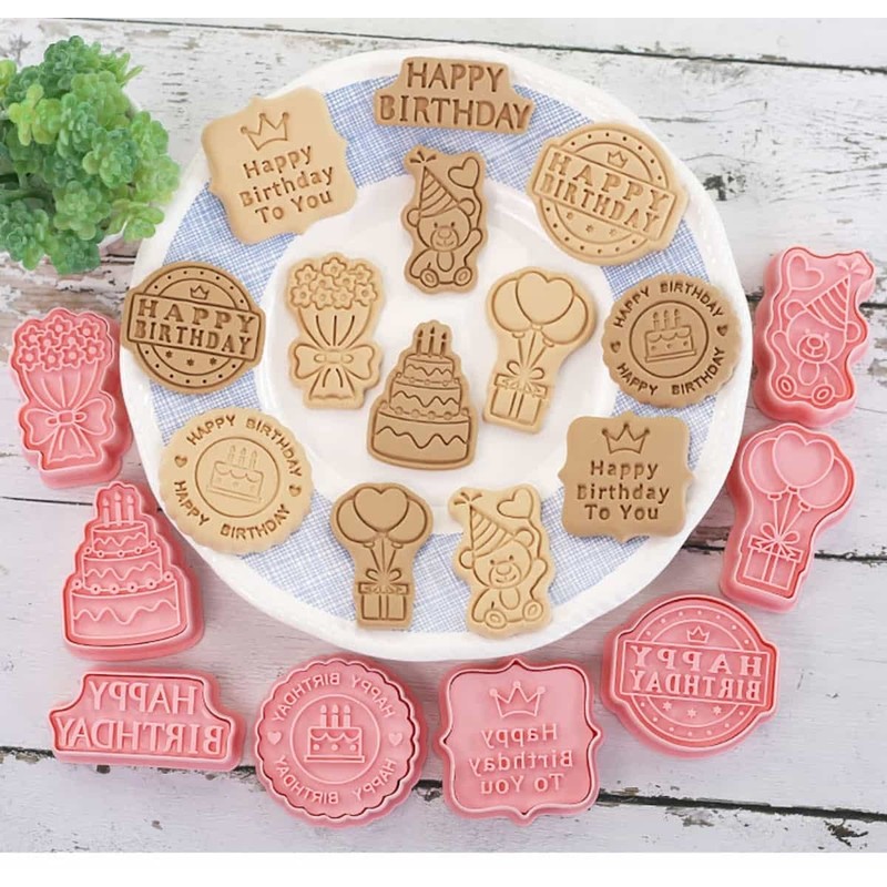Eidoct 8PCS Cookie Cutters Shapes Baking Set Moulds Cookie Cutters