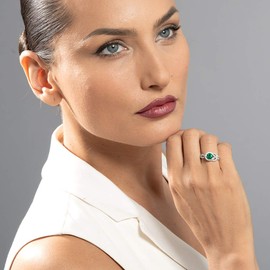 PEORA Simulated Emerald Ring in Sterling Silver, Infinity Knot Design, Round Shape, 6mm, 0.75 Carat Total, Comfort Fit, Size 8, Promise, Engagement, Statement Ring, May Birthstone, w/Jewelry Box