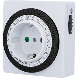 UNITEC Indoor Mechanical Daily Timer, IP20, Attractive Square Shape, Analogue, White, 15 Minute Intervals Adjustable