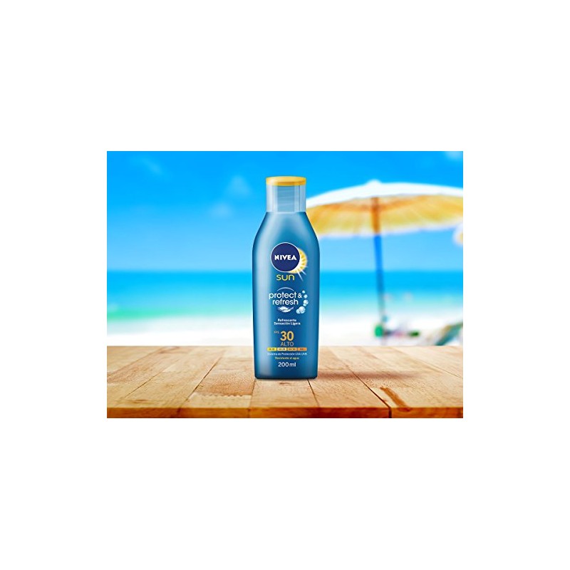 Nivea Sun Protector Solar con Textura Ligera, Protect and Refresh,