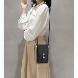 Small Crossbody Cell Phone Bag for Women, Shoulder Bag Card Holder Phone Purse Wallet with Tassel (Black)