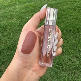 JC Matte lipstick collection - Color: 2000