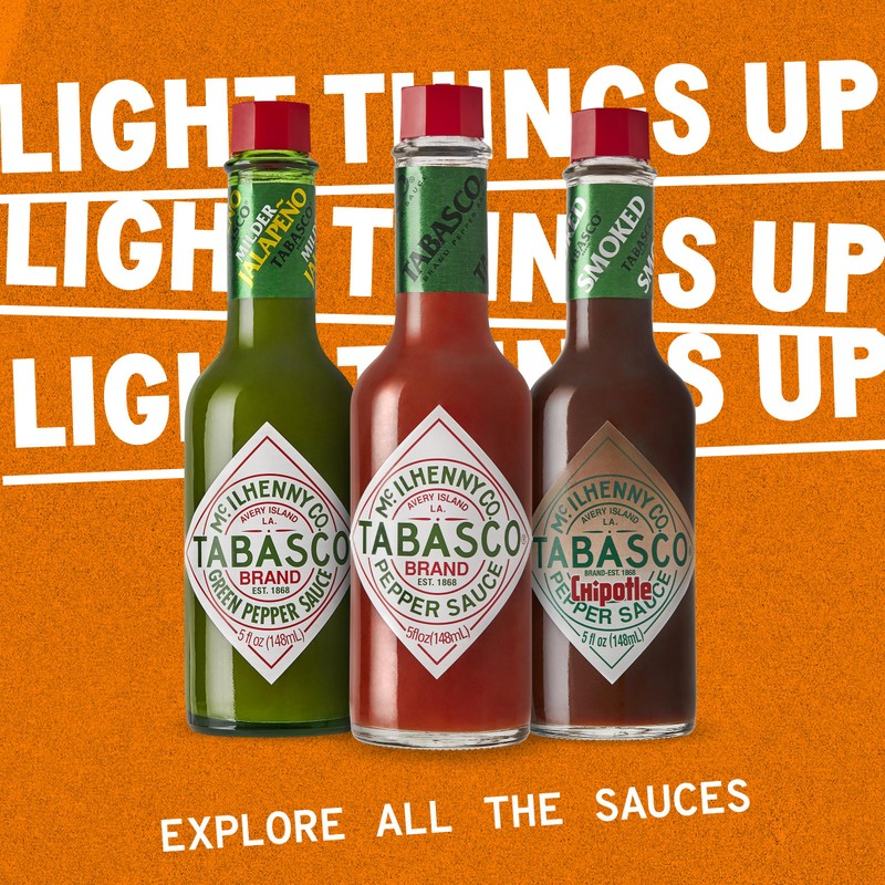 TABASCO Brand Cayenne Garlic Pepper Sauce, Mild Hot Sauce, Bulk