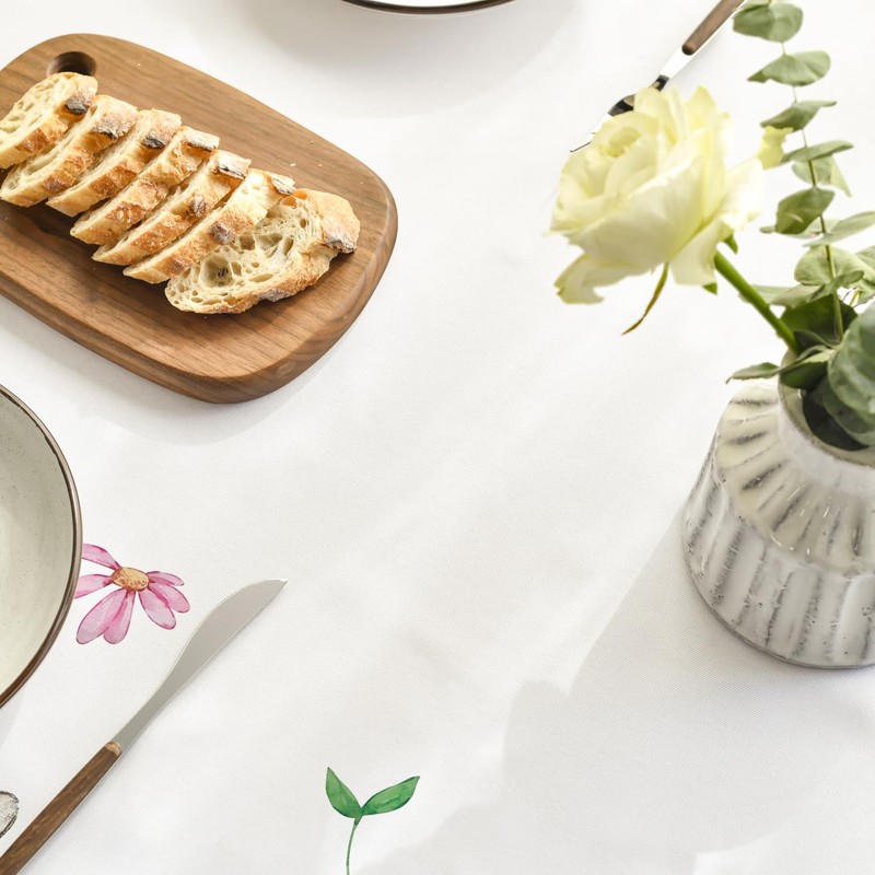 Artoid Mode Flowers Leaves Rabbit Butterflies Easter Table Cloth, Round