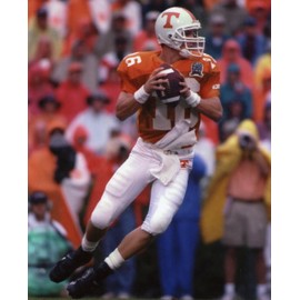 PEYTON MANNING UNIVERSITY OF TENNESSEE VOLANTEERS 8X10 SPORTS ACTION PHOTO (A)