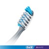 Oral-B 3D White Radiant Whitening Toothbrush 40 Soft 2 Count