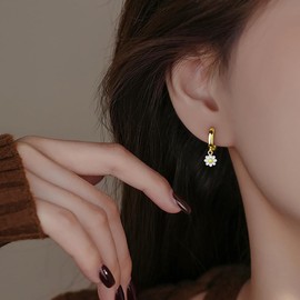 SLUYNZ 925 Sterling Silver Daisy Flower Hoop Earrings for Women Teenagers Small Daisy Hoop Earrings Huggie Drops, Sterling Silver