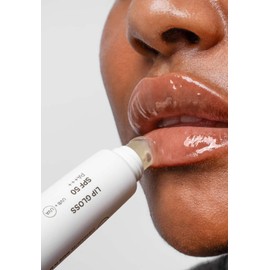Lip Gloss Moisturising Lip Gloss with SPF50