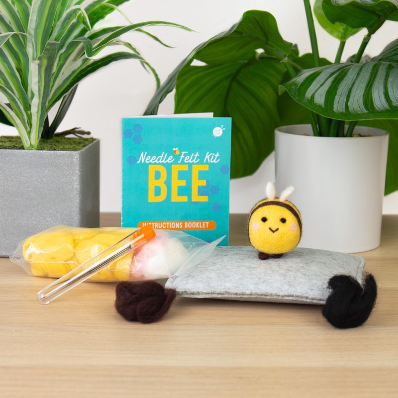 Gift Republic Bee Needle Felting Craft Kit – Complete DIY