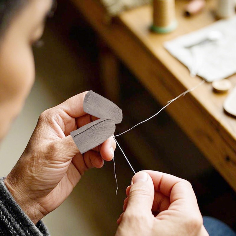 Bdfgh 4 Pairs Leather Sewing Thimble Leather Finger Guards Protector,