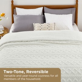 Bedsure Sherpa King Size Blanket for Bed- Fuzzy Soft Cozy Blanket King Size, Fleece Thick Warm Blanket for Winter, Cream Fall Blanket, 108x90 Inches