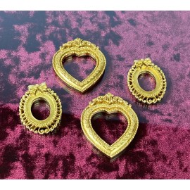 Unbranded Dolls House Gold Picture Painting Frames 2 Ovals - 2 Hearts Miniature Accessory