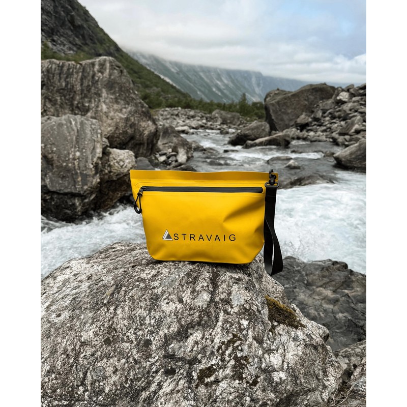 Stravaig Zip Bag – Small Water Resistant Trinkie Bag, Dry