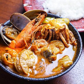 The Blessings of Hokkaido! Ryugu no Brian Seafood Soup Curry, 17.6 oz (500 g) x 2, Retort Soup Curry, Sapporo Okushiba Shoten