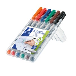 STAEDTLER Folienstift non-permanent Lumocolor, wasserlöslich, Made in Germany, nachfüllbar, lange Lebensdauer, Rundspitze M ca. 1,0, 6 Universalstifte in stabiler STAEDTLER-Box, 315 WP6