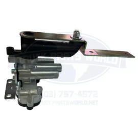 Automann 90054007 Neway Style Air Height Control Leveling Valve