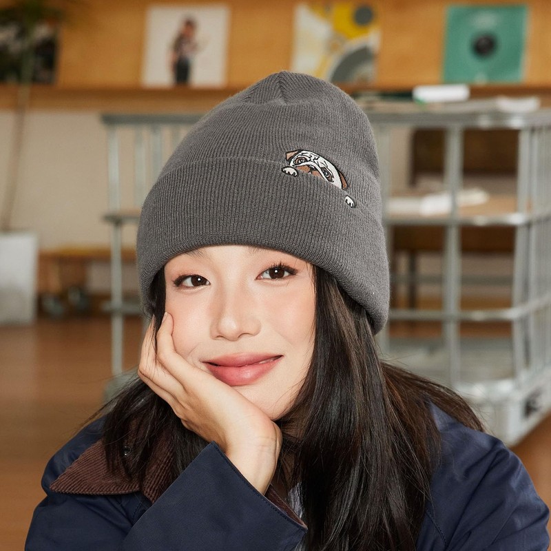 Weuiean GOZZ-95 Dog Embroidered Knit Hat, Ribbed Knit Cap, Men's,