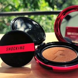 Base Cushion Tonymoly SPF50 Alta Cobertura 15g para Piel Clara                                                                                        