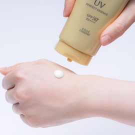 KOSE Suncut Perfect UV Essence SPF50+ PA++++ Durable, 2.8 oz (80 g) Sunscreen