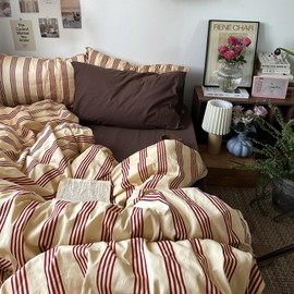 Queen Size Reddish-Brown & Yellow Striped Duvet Cover Set - 3 Piece Vintage Aesthetic Bedding Set, Cotton, Minimalist Design, Soft & Breathable Duvet Cover with Zipper Ties