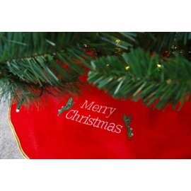 Christmas Concepts® 40" Felt Christmas Tree Skirt With Embroidered 'Merry Christmas' & Gold Trim - Traditional Christmas Decorations - Festive Accessory
