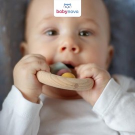 babynova Wooden Motor Skills Teething Ring - Montessori Wooden Toy for Teething Playing & Learning from 0 Months - Early Development of Motor Skills - BPA-Free