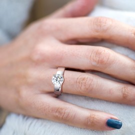 PROSTORY 2CT Solitare Moissanite Engagement Ring D Color VVS1 Lab Created Diamond Anniversary Rings Platinum Plated Sterling Silver 4 Prong Moissanite Ring for Women or Wife Gifts, Sterling Silver,