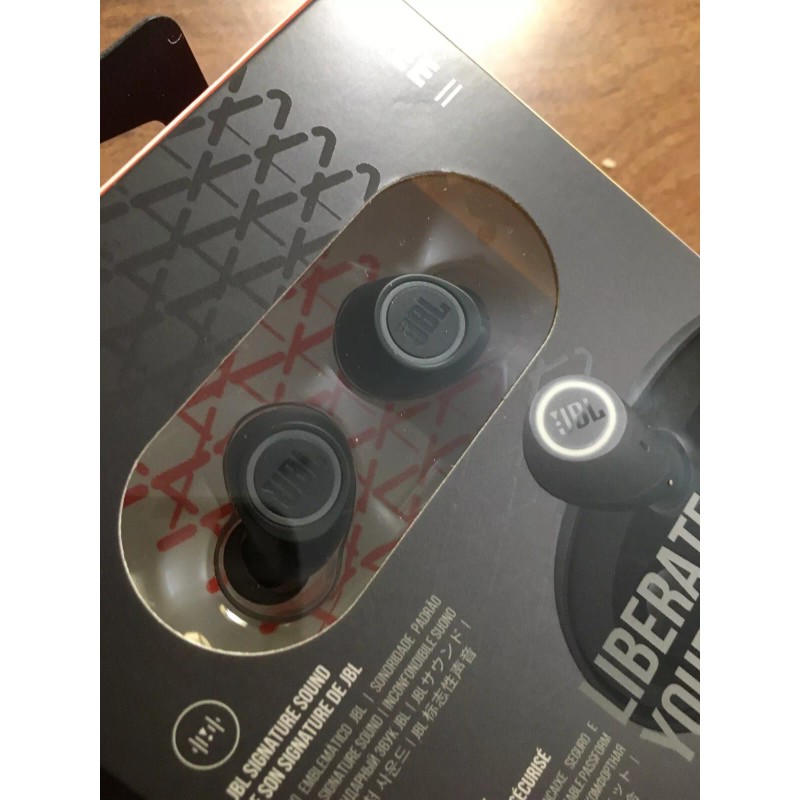 JBL Free ll -True Wireless Bluetooth earbuds Black New
