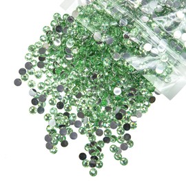 qiipii 1550PCS 5mm Crystal Light Green Resin Rhinestones for Crafting Fresh Green Flatback Rhinestones Bulk SS20 Stones Diamonds Crystals Gems for Nails Face Eyes Makeup Tumblers Bottles DIY Crafts