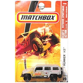 Matchbox 2009, Hummer H3 Desert Race # 99, Outdoor Sportsman 1:64 Scale.