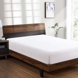 FreshCulture Queen Fitted Sheet Only - Hotel Quality Fitted Sheet Queen Size - Ultra Soft & Breathable - Brushed Microfiber - Deep Pocket - Cooling Fitted Sheets for Queen Size Bed (White)