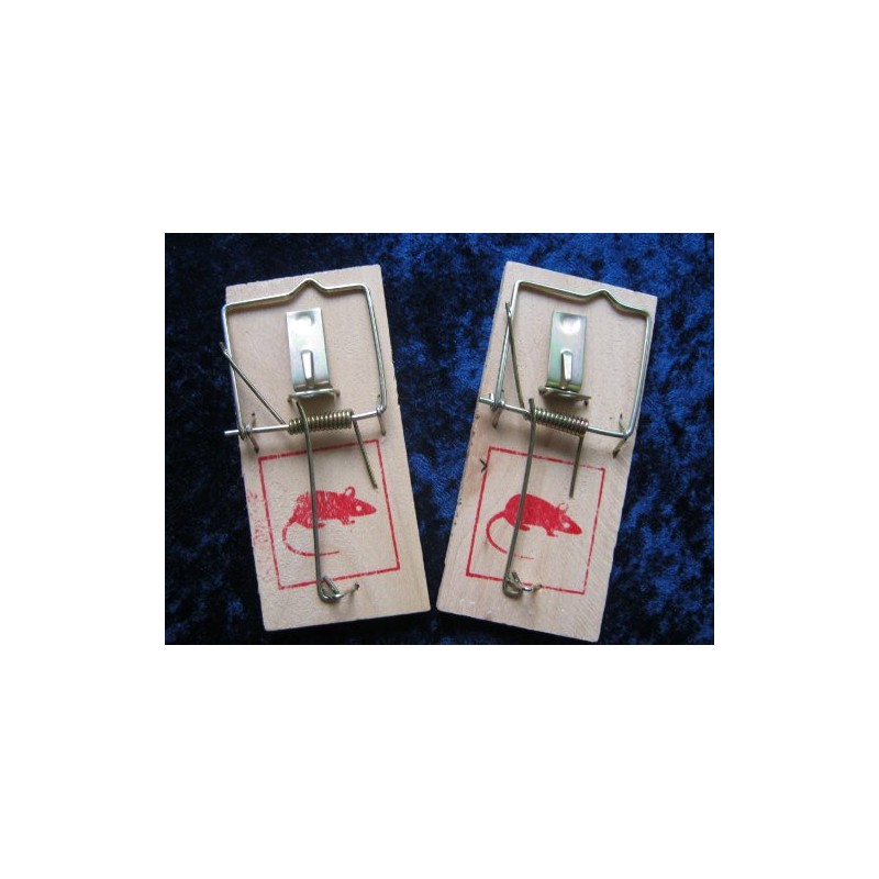 2 x Mouse Traps Wood Metal ES Is Very Simple
