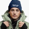MoonWorks® Herren Beanie Strickmütze mit Patch Spruch Der mit dem