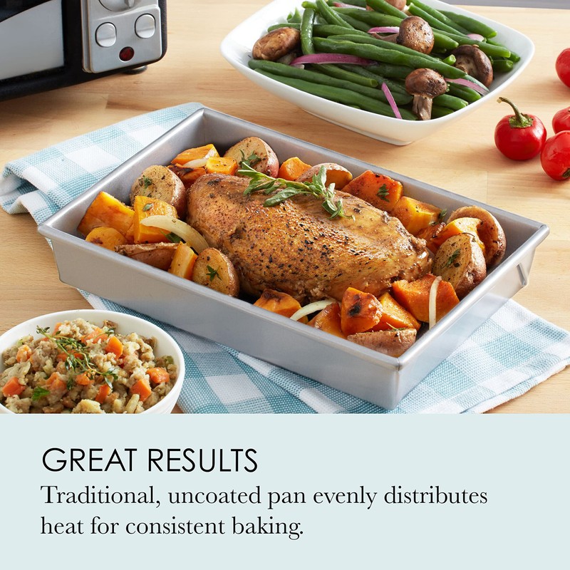 Chicago Metallic Commercial II Traditional Uncoated Bake N' Roast Pan.