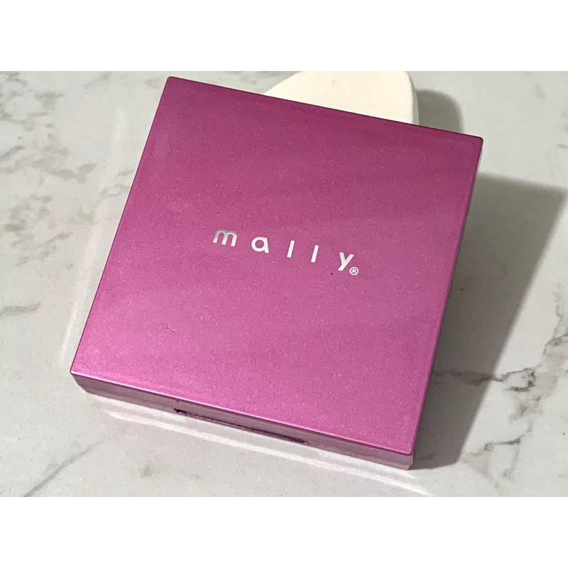 Mally Evercolor Poreless Face Defender full size with sponge NWOB