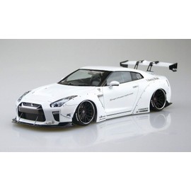 Aoshima Bunka Kyozai Liberty Walk Series No.11 LB. Works R35 GT-R Type.1.5, 1/24 Scale Plastic Model