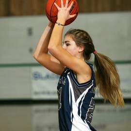 SmileBelle Basketball Gifts for Women Basketball Bracelet 2 pcs Basketball Accessories for Men, Basketball Stuff Basketball Jewelry for Basketball Mom Player Lovers as Birthday Christmas Gifts