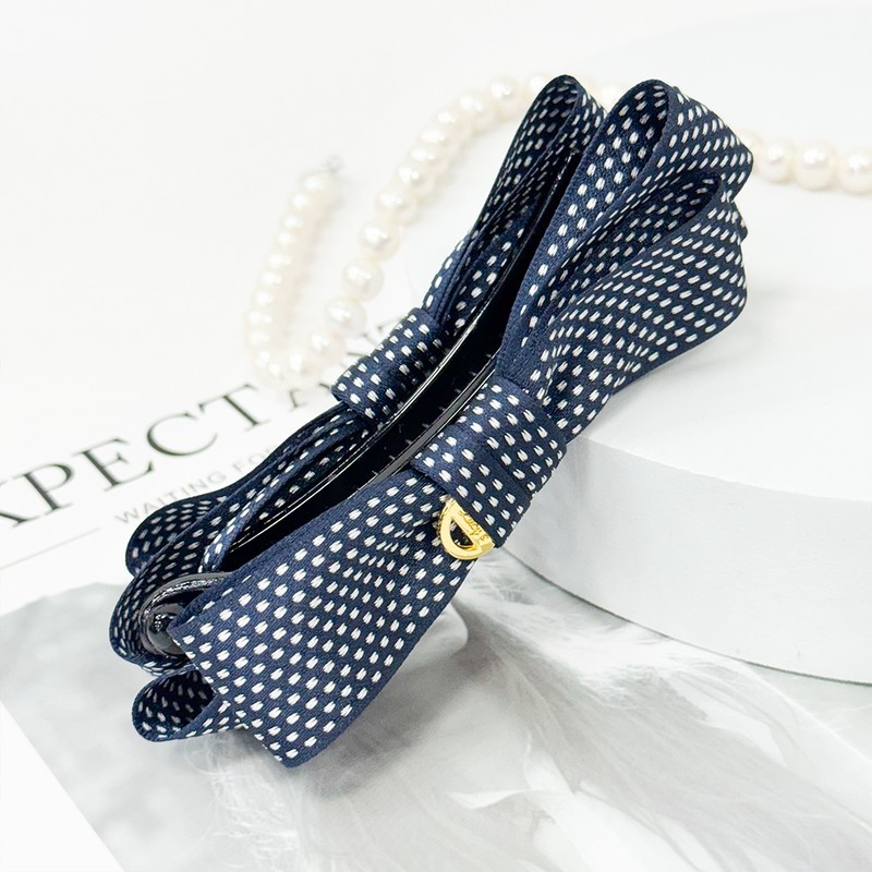 Burnaby Navy Dot 2-tier Ribbon Banana Pin / 버나비 네이비