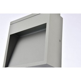 Living District Modern Home Decorative Raine Integrated LED Wall Sconce in Silver