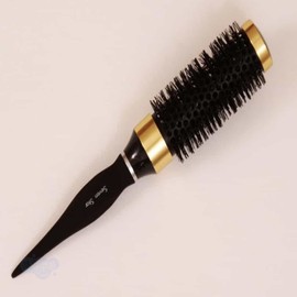 Among hair brushes, hair accessories, roll brush, styling comb, beauty tool, hair salon comb / 헤어브러쉬 중 헤어소품 롤브러시 스타일링빗 미용도구 미용실빗