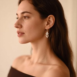 ALEXCRAFT Hanging Earrings Women's Gold Silver Hanging Earrings Heart Pendant Hypoallergenic Hanging Long Earring Heart Drop Earring Hanging for Women Girls, Silver