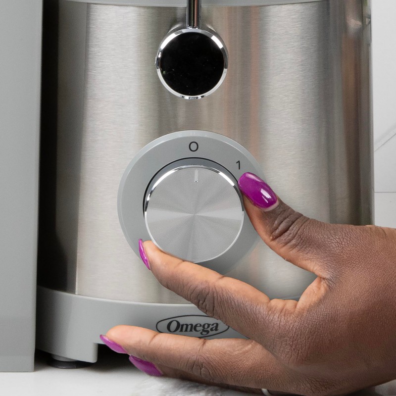 Omega Centrifugal Juicer with Extra Large Chute High Speed Extractor