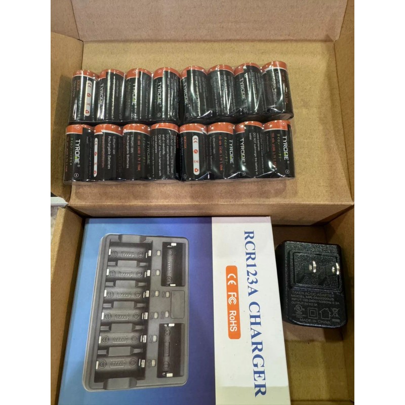 tyrone System, 8-Pack 123 Batteries and 6-Bay Charger